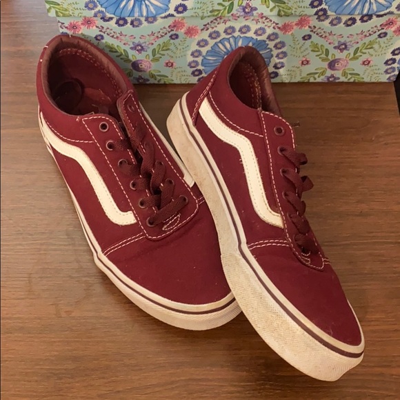 maroon low top vans